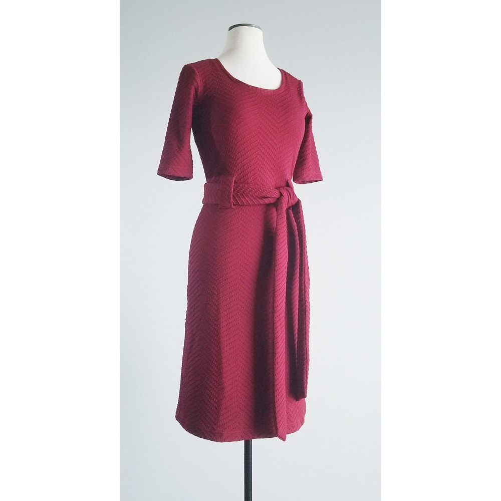 Shabby Apple Textured Magenta Dauphine Dress/Belt